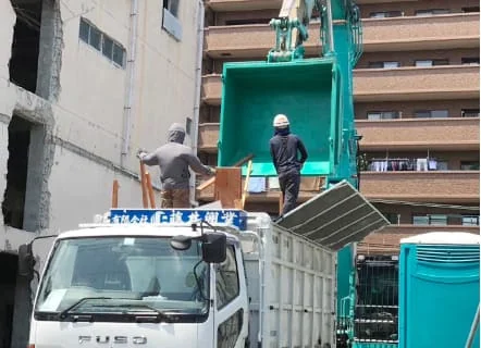 廃棄物処理も安心、安全な対応